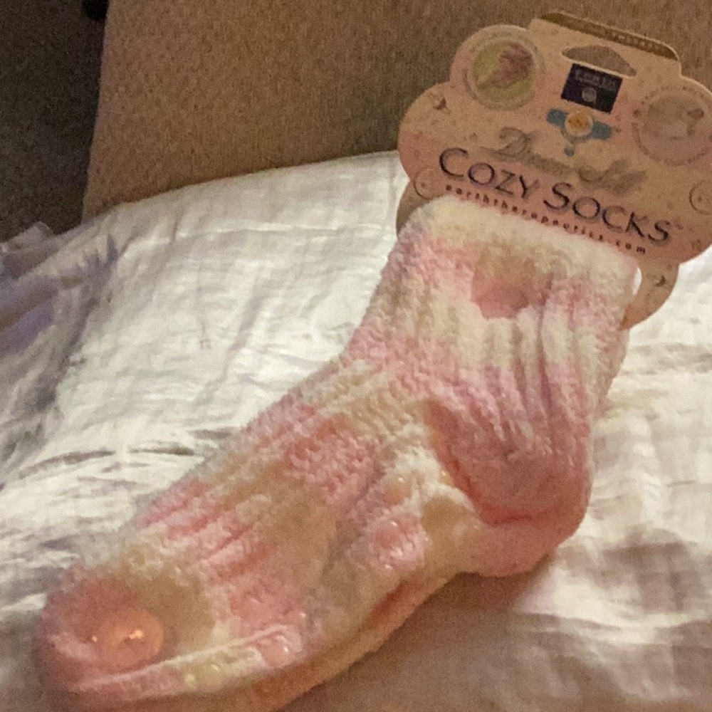 🌺NWT Cozy Socks One Size Fits All Closet Must Also Makes Perfect Gift 🌺